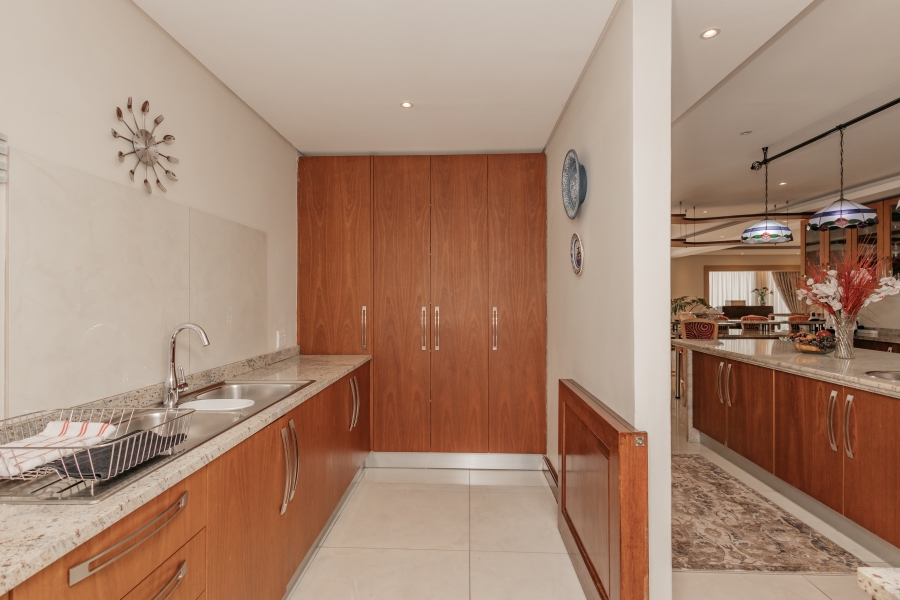 4 Bedroom Property for Sale in Baronetcy Estate Western Cape